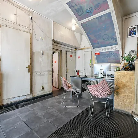 Sauvage Hotel
