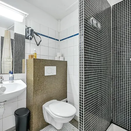 Sauvage Hotel *