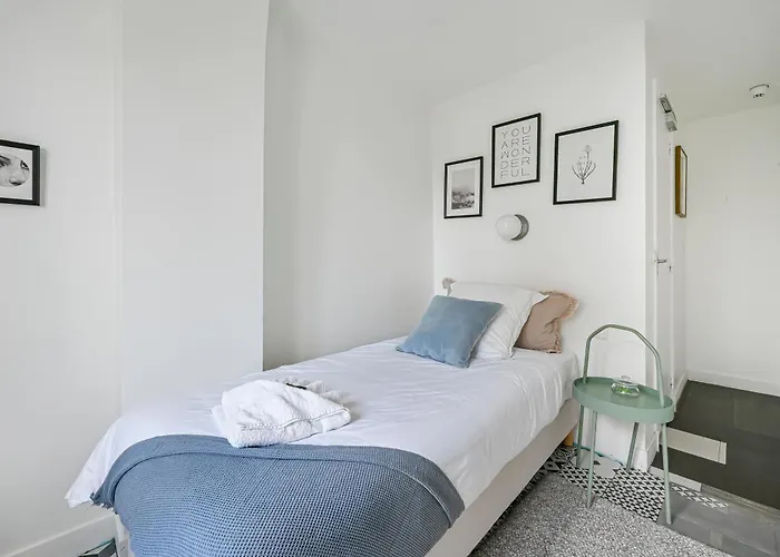 Sauvage Hotel *